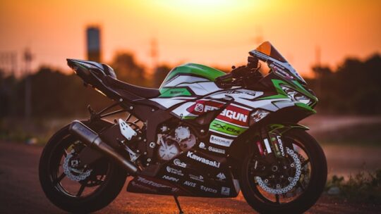 Comment préparer votre Kawasaki pour une aventure longue distance