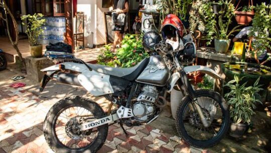 Les atouts incontournables des motos Honda pour vos aventures tout-terrain