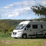 Vacances en camping : bien choisir son emplacement et voyager en camping-car