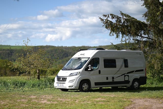 Vacances en camping : bien choisir son emplacement et voyager en camping-car