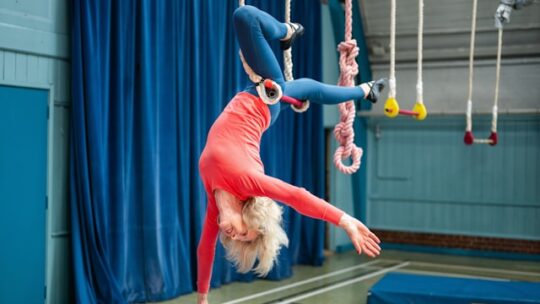Gymnastique rythmique : le guide complet pour débuter avec succès