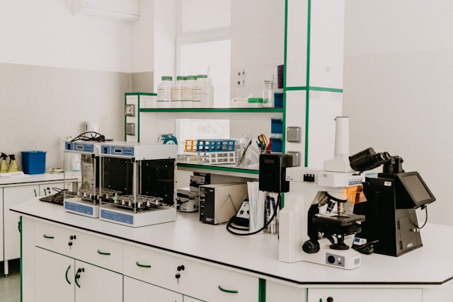 équipements de laboratoire