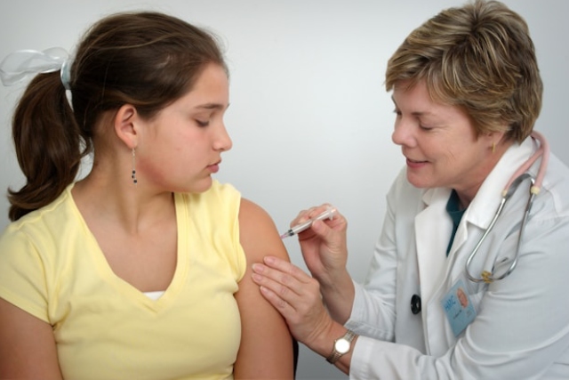Vaccinations adolescent