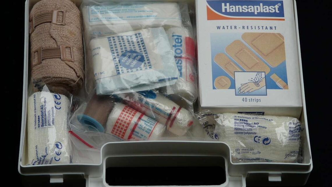 Que prévoir dans sa trousse de secours quand on campe avec des enfants