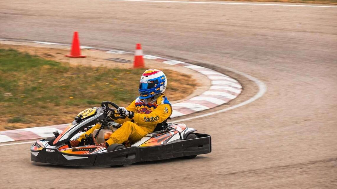 Karting indoor grand gabarit : à partir de quelle taille ?